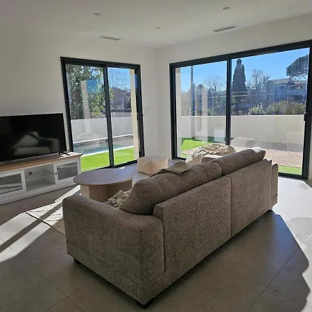 Beautiful House, Villa, Pool Azure Piscine Villa Magalas