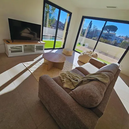 Beautiful House, Villa, Pool Azure Piscine Magalas