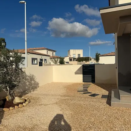 Villa Beautiful House, Villa, Pool Azure Piscine Magalas