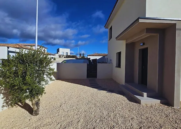 Villa Beautiful House, Villa, Pool Azure Piscine Magalas